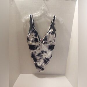 YMI Women Tie Dye One Piece Swimsuit with Gold Rings Size L